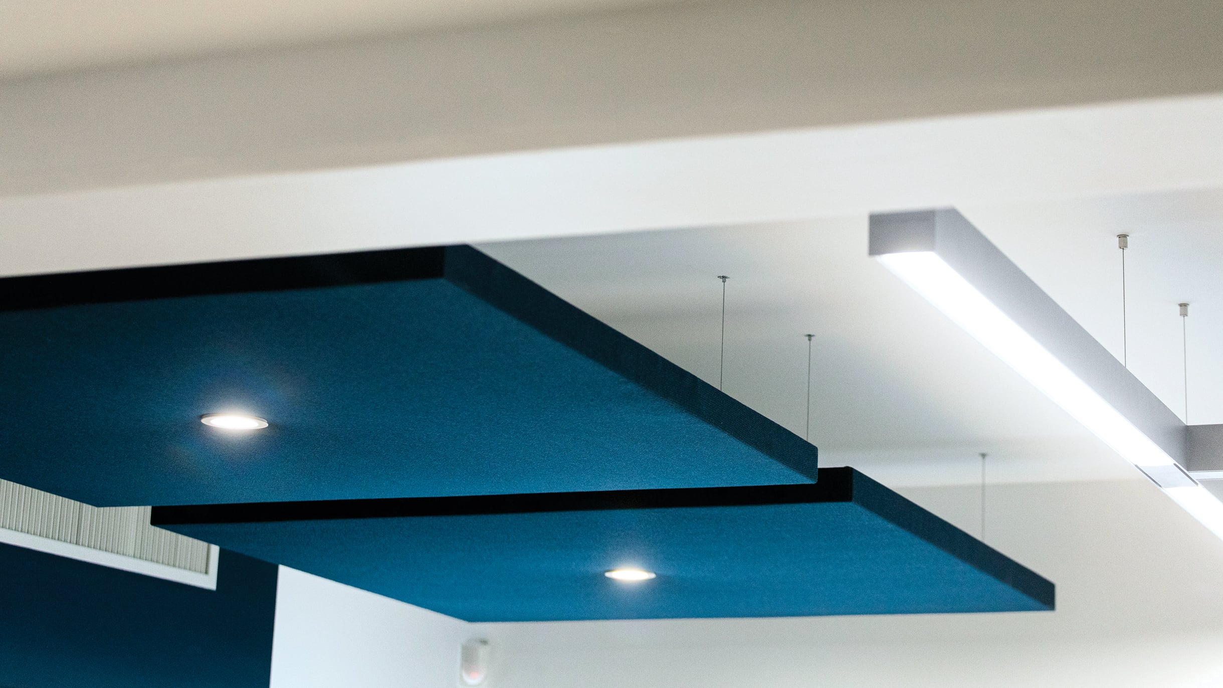 Panneaux acoustiques 1.2X0.6 carreaux de plafond en fibre de verre